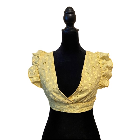 NWOT SHEIN Yellow Schiffy Ruffle Trim Knot Back Crop Top Women’s Size XL - Picture 4 of 14